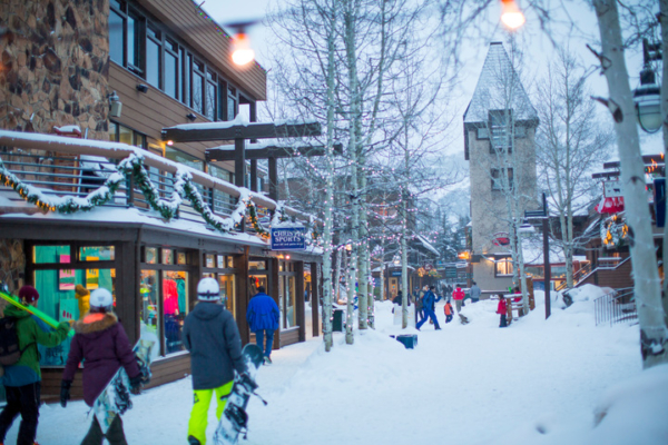 Pokolodi Lodge Snowmass Village CO   Snowmass Mall HW16 998284 NoExp 720x480 72 RGB 600x400 